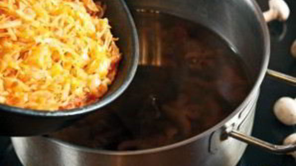 солянка из квашеной капусты с грибами