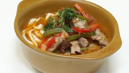 Солянка с говядиной и сладким перцем