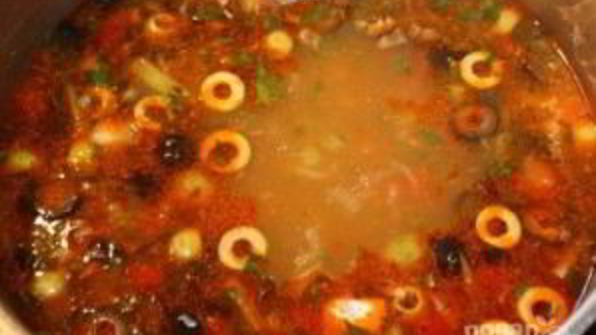 солянка с креветками