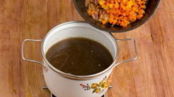 солянка с лимоном