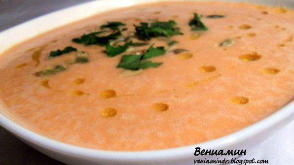 чечевичный суп-пюре с томатами и сельдереем