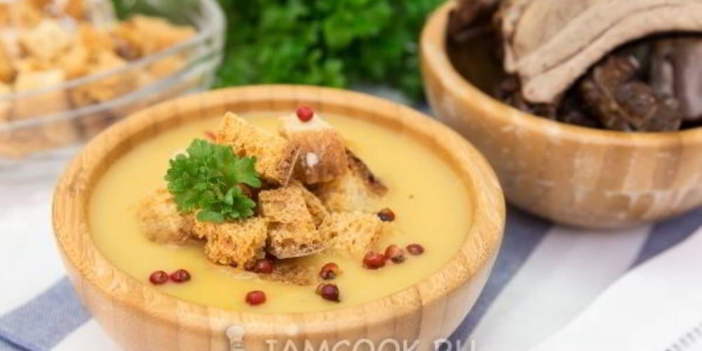 Рецепт горохового супа-пюре с копчеными ребрышками