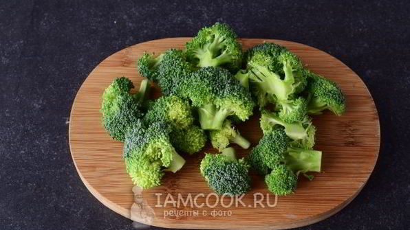 суп-пюре из брокколи со сливками