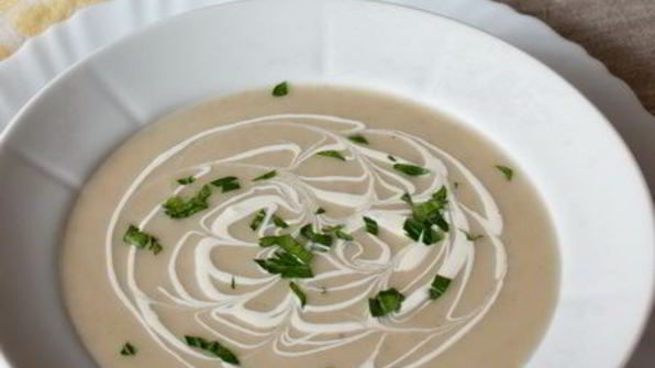 суп-пюре из картофеля и порея