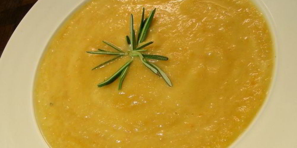 Рецепт супа-пюре из корнеплодов с имбирем и розмарином