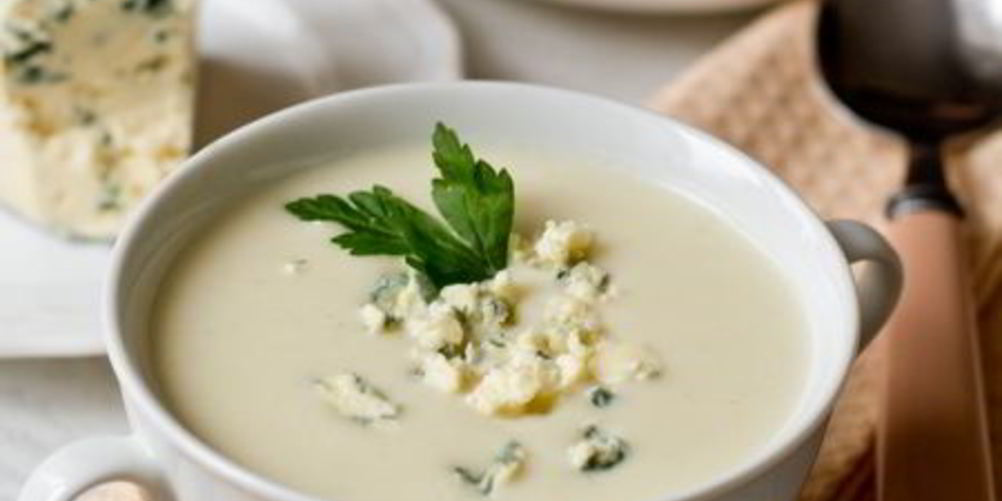 Рецепт супа-пюре из корневого сельдерея с голубым сыром