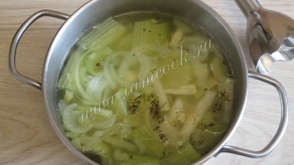 суп-пюре из сельдерея