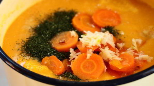 суп-пюре из тыквы с фрикадельками