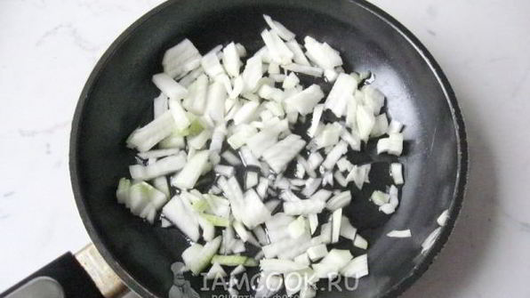 суп-пюре с тыквой и сухариками