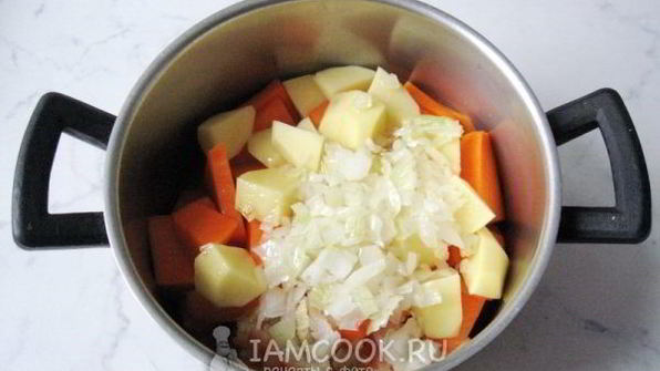 суп-пюре с тыквой и сухариками