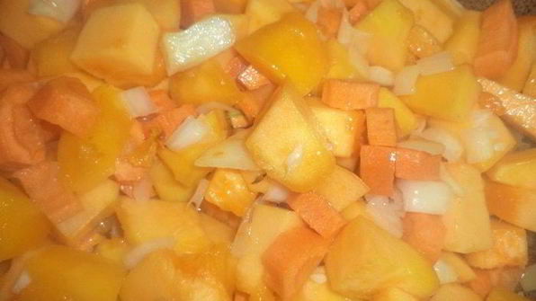 тыквенный суп-пюре с чесночными сухариками