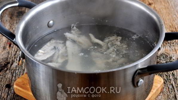 суп с рыбными фрикадельками