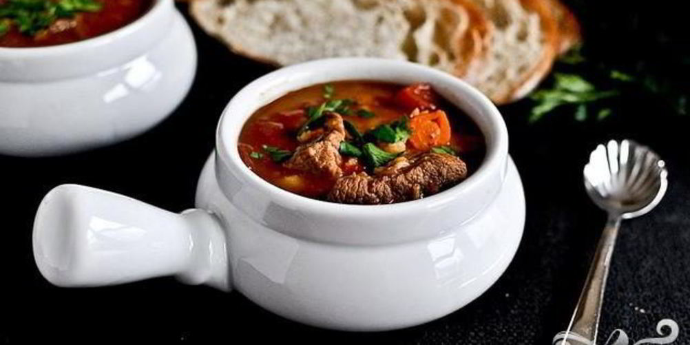 Рецепт супа с ячменем, говядиной и помидорами