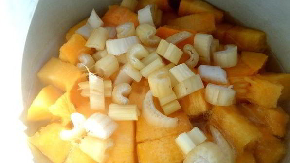 сырно-макаронный суп и чипсы из лаваша