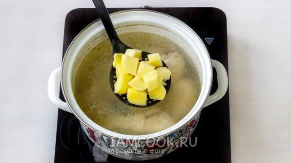 сырный суп из плавленного сыра с курицей