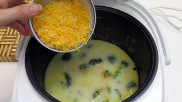 сырный суп с брокколи в мультиварке