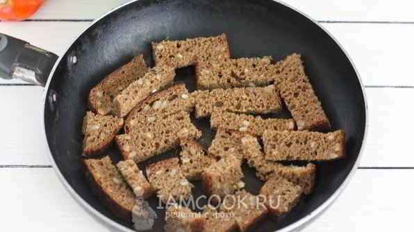 сырный суп с гренками