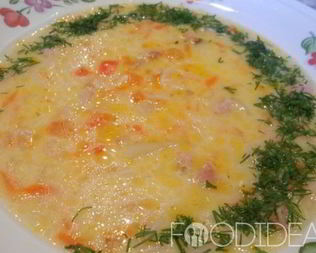 Сырный суп с колбасой