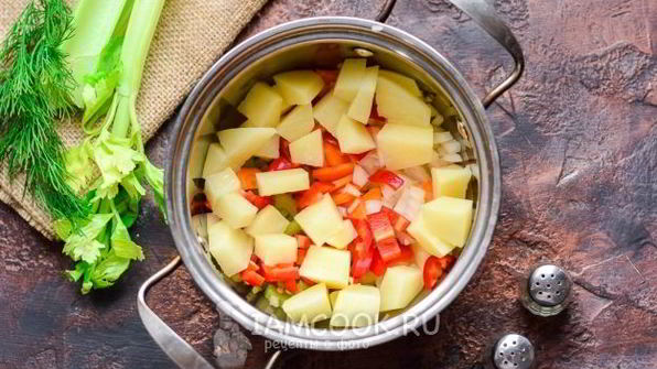 томатный суп с сельдереем