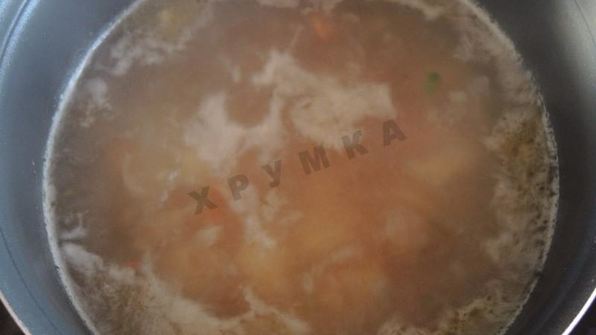 рыбный суп уха из красной рыбы