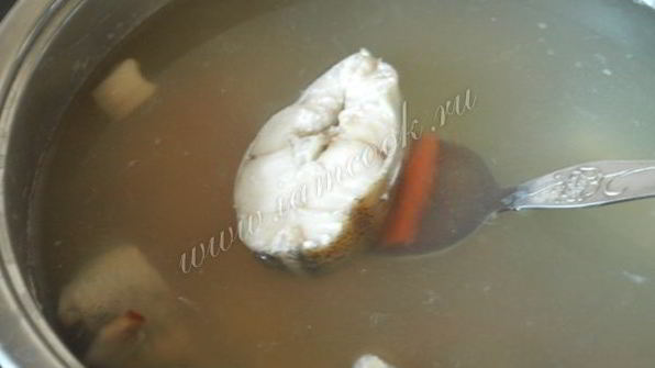 уха из минтая