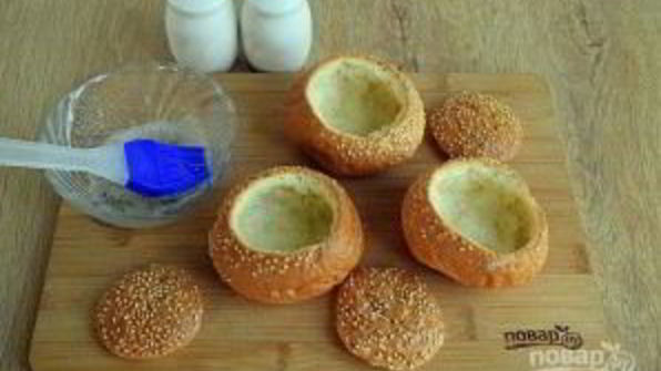 уха в хлебном горшочке