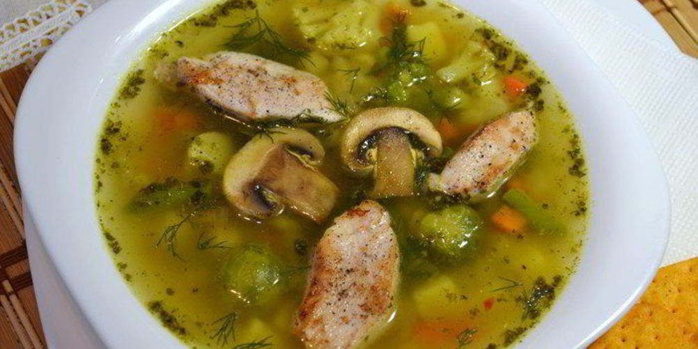 Рецепт весеннего супа с замороженными овощами и рисом