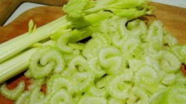 жиросжигающий суп из сельдерея