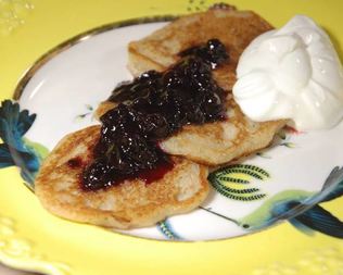 Блинчики на кефире из трех видов муки