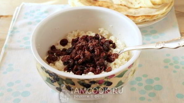 блинчики с творогом и изюмом