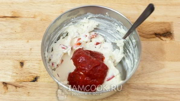 блинчики с творогом и клубникой