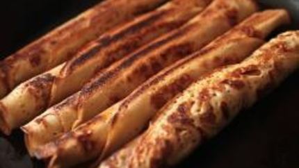 Блины, фаршированные сыром