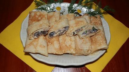 Блины с грибами и сыром