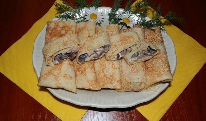 Блины с грибами и сыром