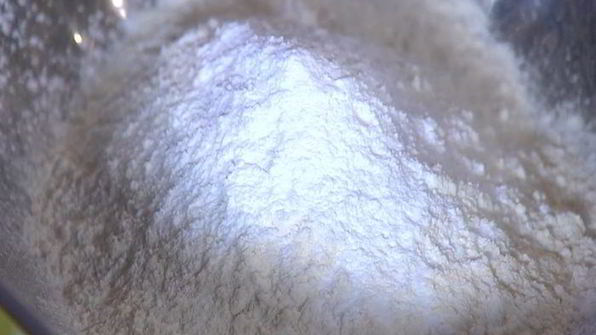 творожные блинчики с малиновым соусом