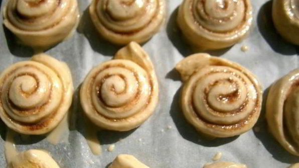 ароматные булочки с корицей