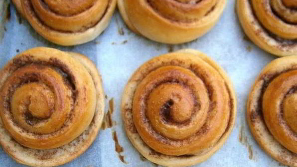 ароматные булочки с корицей