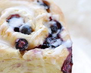 Булочки с черникой