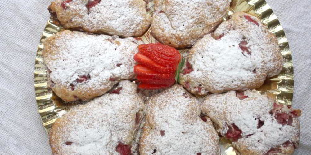 Рецепт булочек с клубникой