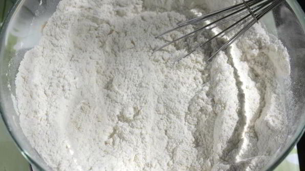 булочки с клубникой