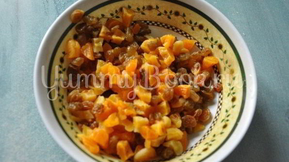 булочки с курагой и изюмом