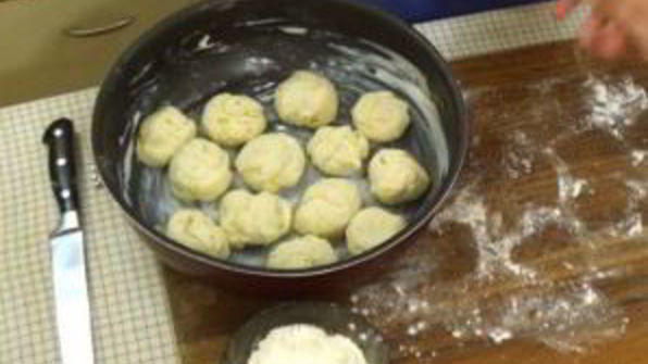 булочки с луком