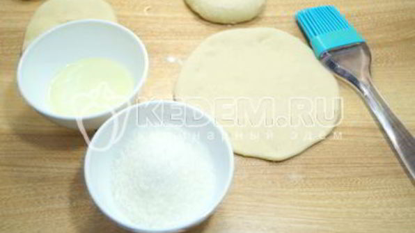 сдобные булочки плюшки