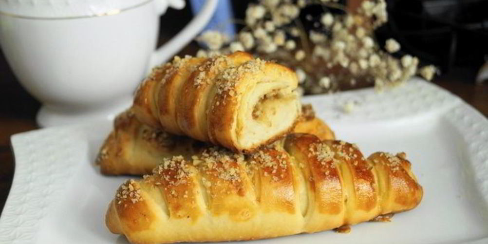 Рецепт сдобных булочек с грецкими орешками