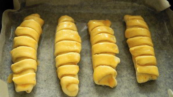 сдобные булочки с грецкими орешками