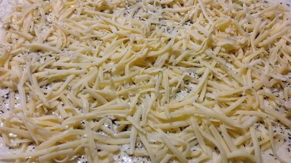 сырные булочки с базиликом на картофельно-дрожжевом тесте