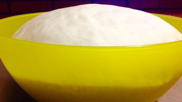 сырные булочки с базиликом на картофельно-дрожжевом тесте