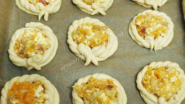 ватрушки с творожной начинкой из тыквы и яблок