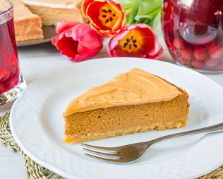 Чизкейк с вареной сгущенкой