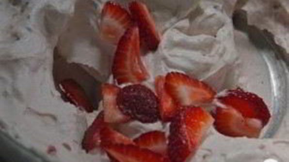 мини-чизкейки с клубникой